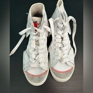 Mens Nike Blazers size 8